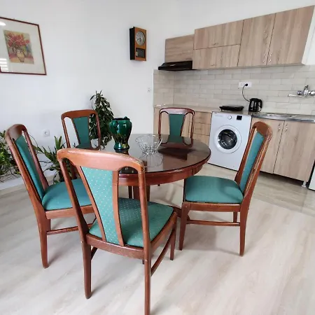 Apartment Ema *