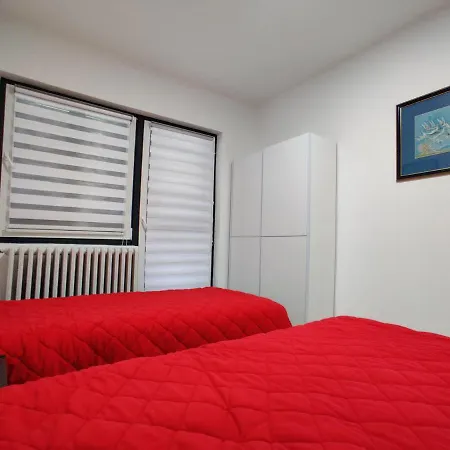 Ema Apartment *