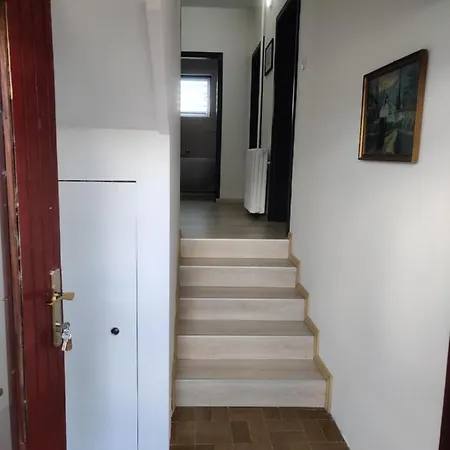 Ema Apartment